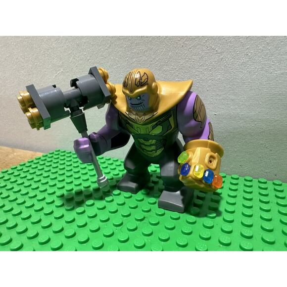 LEGO Marvel Super Hero’s Thanos Minifigure 76131 Big Fig sh576 Near Complete - Picture 2 of 5